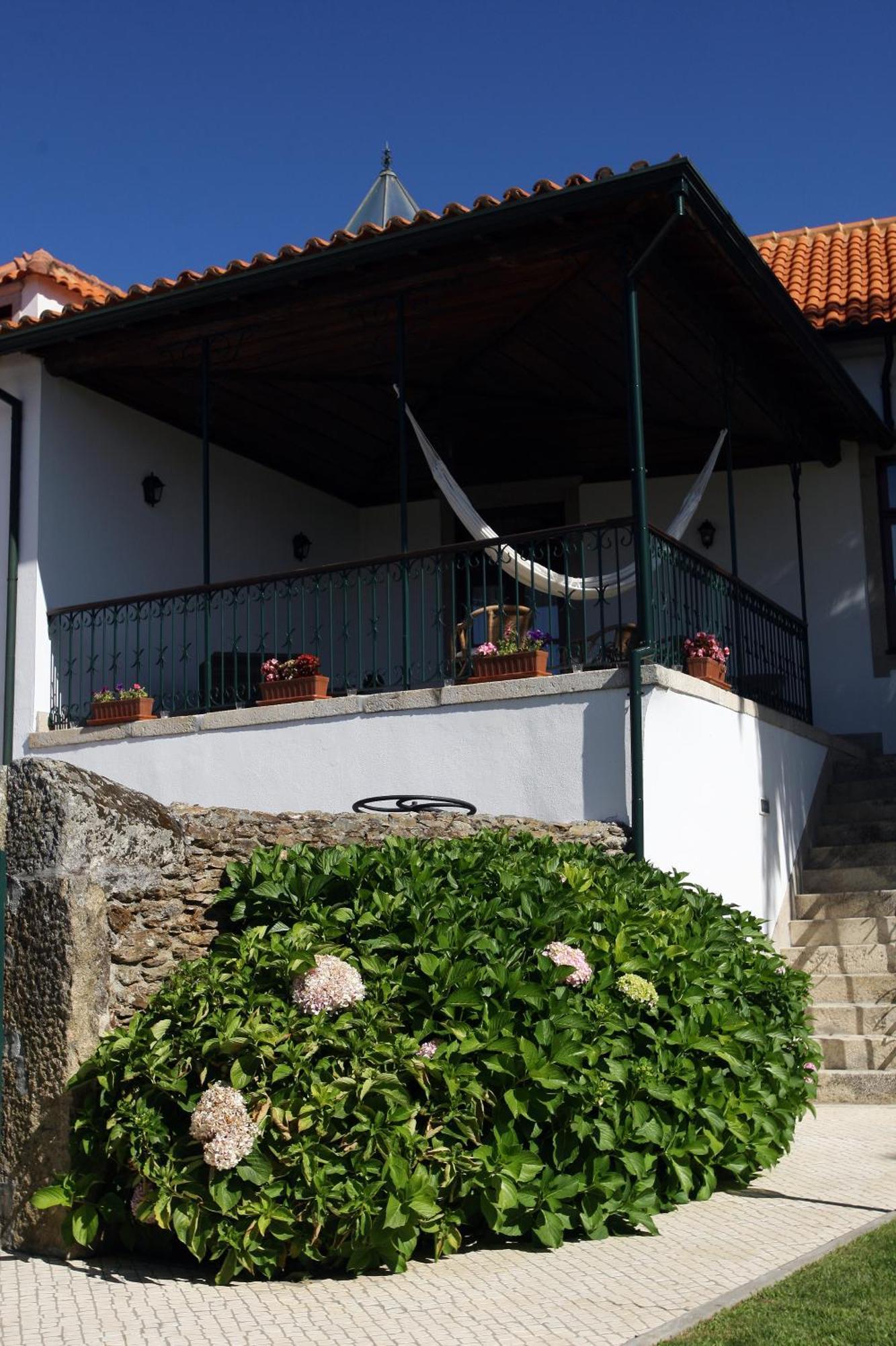 Solar De Chacim - Turismo De Habitacao Hotel Exterior photo